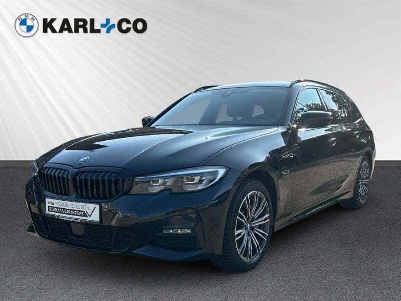 Schwarz Gebraucht 2022 BMW 330e M Sport Kombi | 32.188 € (Guter Preis) - Bild 1/4