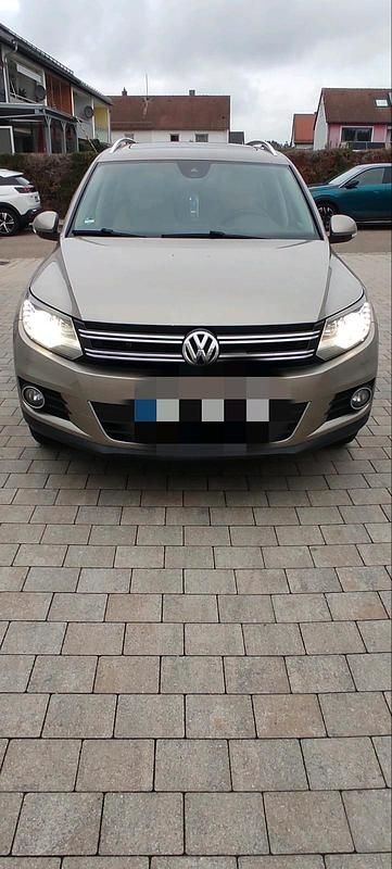 Gelb Gebraucht 2014 VW Tiguan SUV | 16.000 € (Etwas zu teuer) - Bild 1/4