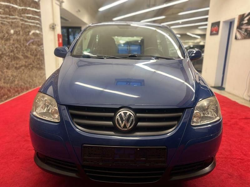 Blau Gebraucht 2006 VW Fox Kleinwagen | 2.490 € (Fairer Preis) - Bild 1/4