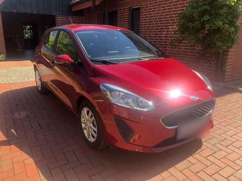Rot Gebraucht 2021 Ford Fiesta Cool & Connect Kleinwagen | 10.980 € (Superpreis) - Bild 1/4