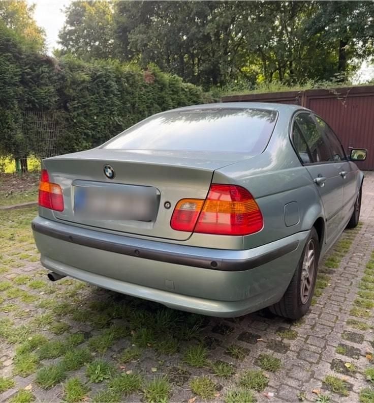 Gebraucht BMW 316 Basis 116 PS (85 kW) 2002 Grün Limousine