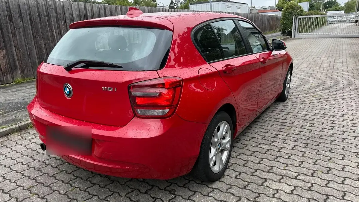 Gebraucht BMW 116 136 PS (100 kW) 2012 Rot Kleinwagen