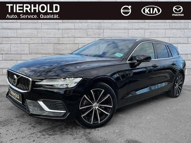 Gebraucht Volvo V60 Core 351 PS (258 kW) 2022 Black stone Kombi