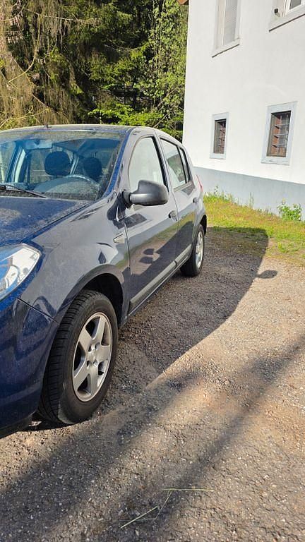 Gebraucht Dacia Sandero 75 PS (55 kW) 2009 Limousine