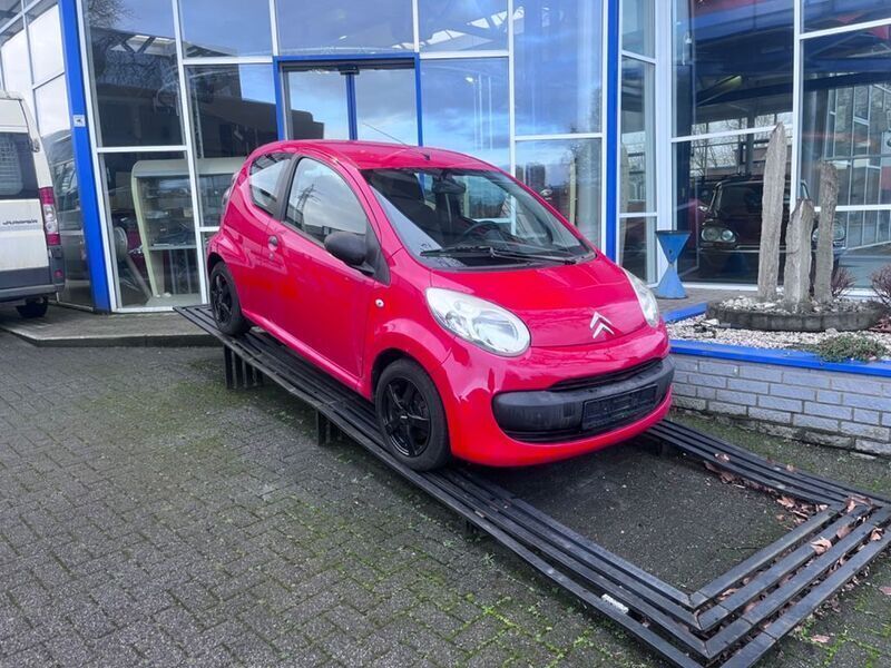 Rot Gebraucht 2007 Citroën C1 Advance Kleinwagen | 2.700 € (Teuer) - Bild 1/4