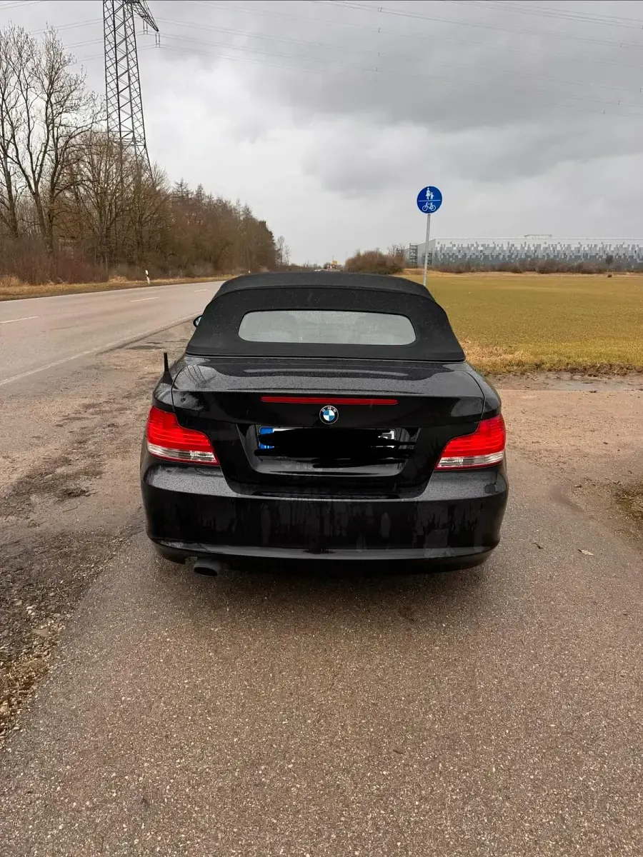 Gebraucht BMW 120 Cabriolet 170 PS (125 kW) 2008 Schwarz Cabrio