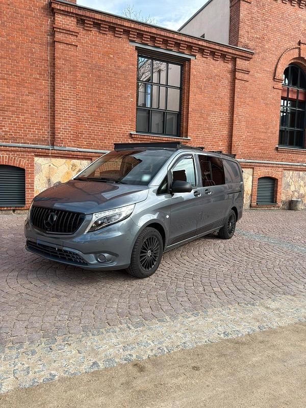 Gebraucht Mercedes Vito 190 PS (139 kW) 2018 Grau Van