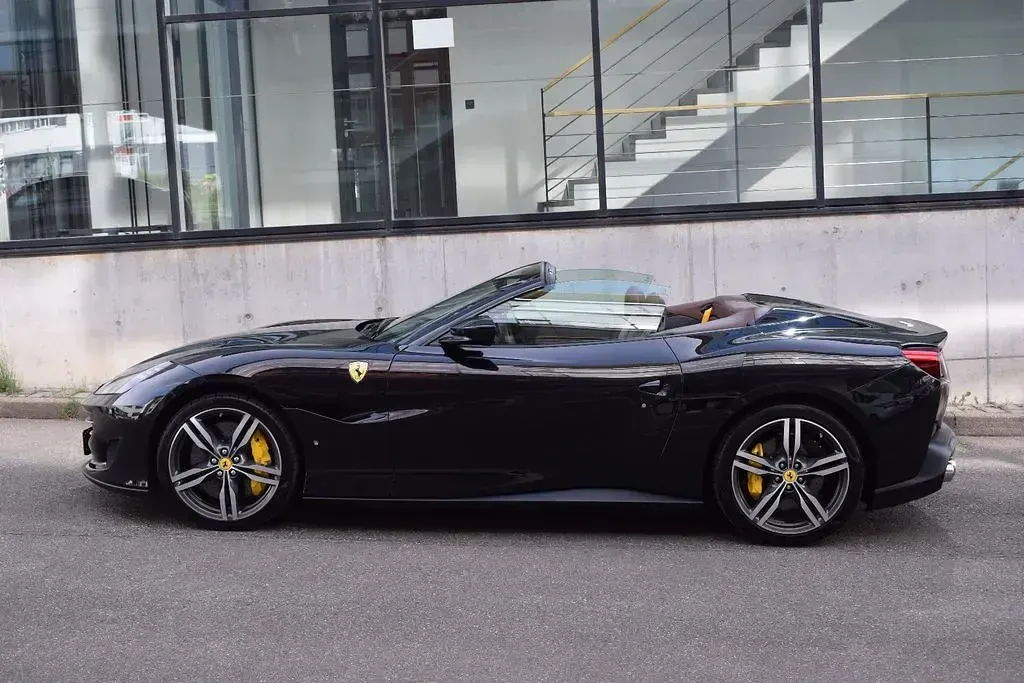 Gebraucht Ferrari Portofino 600 PS (441 kW) 2020 Schwarz Cabrio