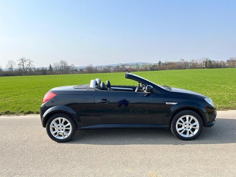 Gebraucht Opel Tigra 90 PS (66 kW) 2006 Schwarz Cabrio