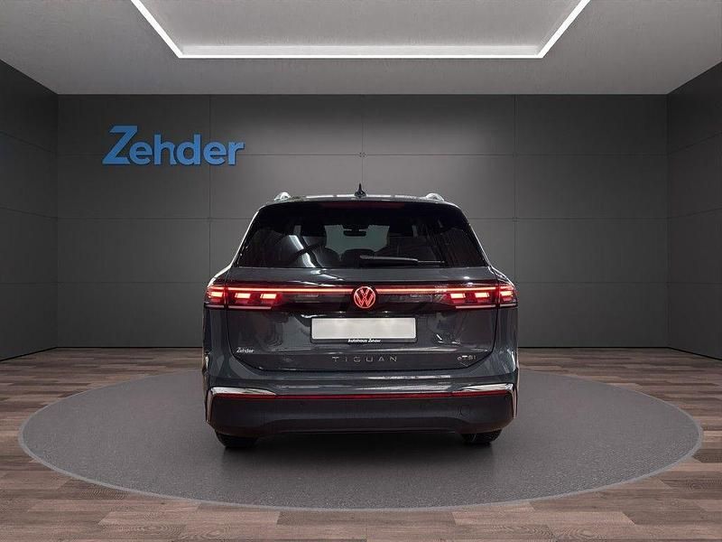Neu VW Tiguan Elegance 150 PS (110 kW) 2026 Grau SUV
