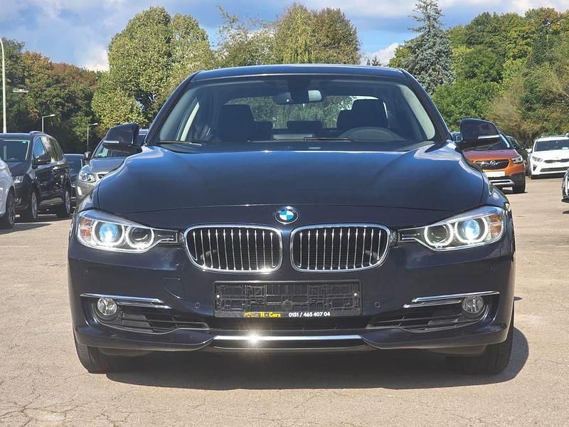 Gebraucht BMW 320 Luxury Line 184 PS (135 kW) 2015 Blau Limousine