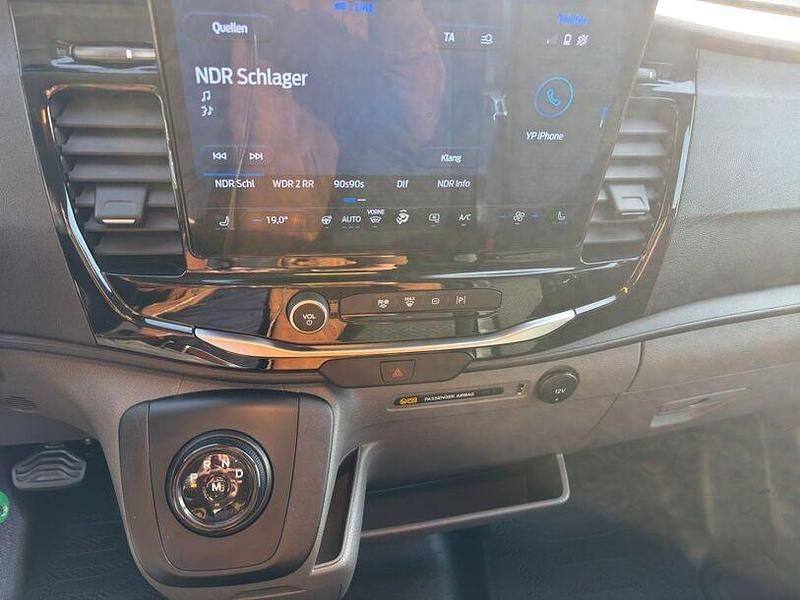 Gebraucht Ford Transit 131 PS (96 kW) 2025 Weiß Limousine