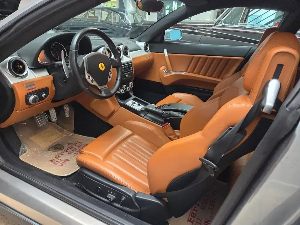 Second-hand Ferrari 612 540 CP (397 kW) 2004 Gri Coupe