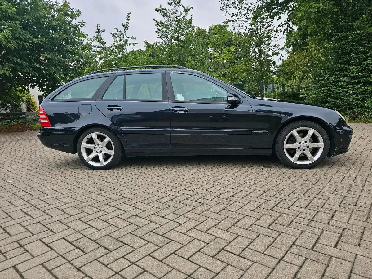 Gebraucht Mercedes C230 204 PS (150 kW) 2005 Schwarz Kombi