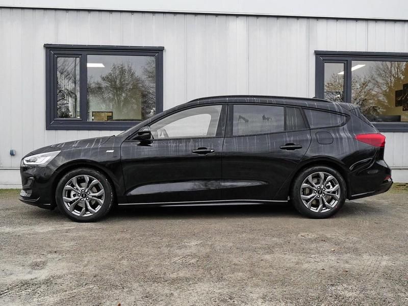 Gebraucht Ford Focus ST-Line X 155 PS (114 kW) 2025 Schwarz Kombi