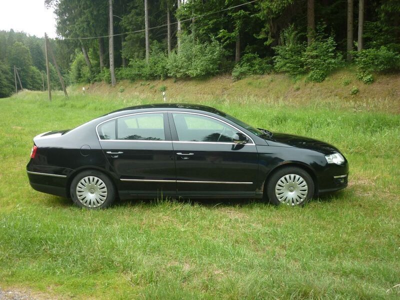Schwarz Gebraucht 2008 VW Passat Sportline Limousine | 2.900 € (Superpreis) - Bild 1/4