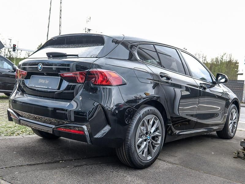 Gebraucht BMW 120 Shadowline 170 PS (125 kW) 2026 Schwarz Kleinwagen