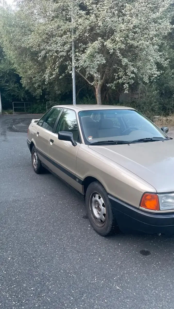 Gebraucht Audi 80 90 PS (66 kW) 1990 Gold Limousine