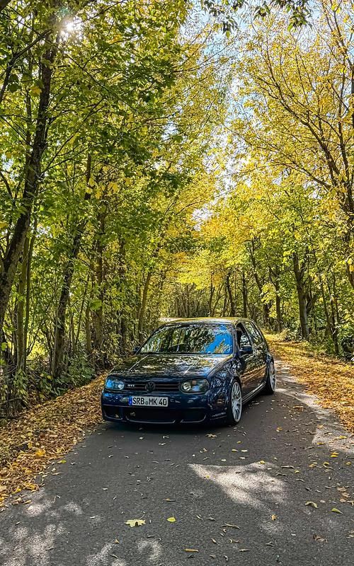 Blau Gebraucht 1999 VW Golf IV GTI Kleinwagen | 3.500 € (Fairer Preis) - Bild 1/4