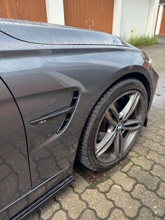 Grau Gebraucht 2016 BMW 320 M Performance Kombi | 14.500 € (Fairer Preis) - Bild 1/4