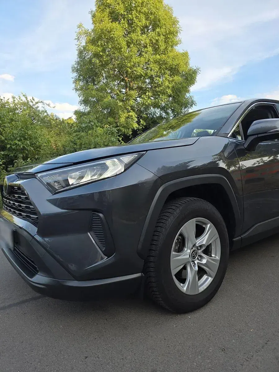 Gebraucht Toyota RAV4 Comfort 175 PS (128 kW) 2020 Grau SUV