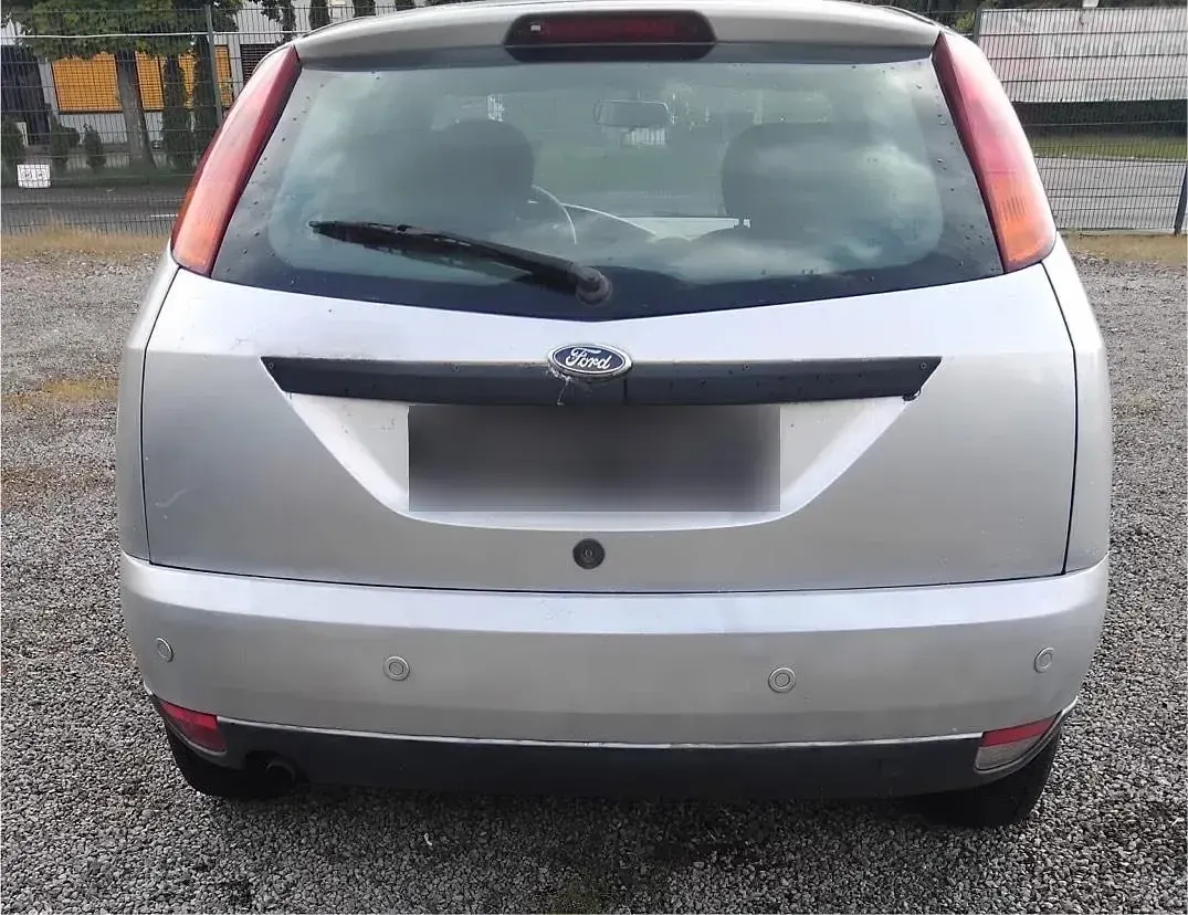 Gebraucht Ford Focus 101 PS (74 kW) 2000 Silber Kombi