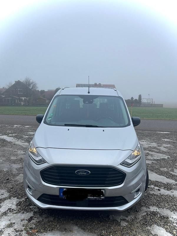Silber Gebraucht 2019 Ford Tourneo Kombi | 12.450 € - Bild 1/4