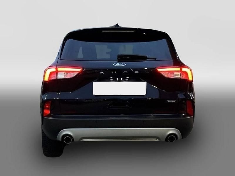 Usata Ford Kuga Titanium 224 CV (164 kW) 2022 Nero SUV
