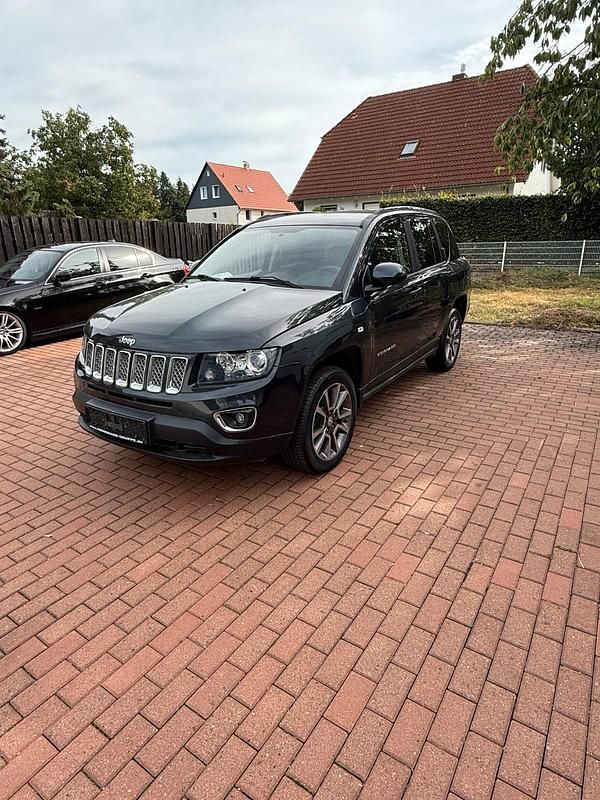 Grau Gebraucht 2013 Jeep Compass Limited SUV | 10.500 € (Etwas zu teuer) - Bild 1/4