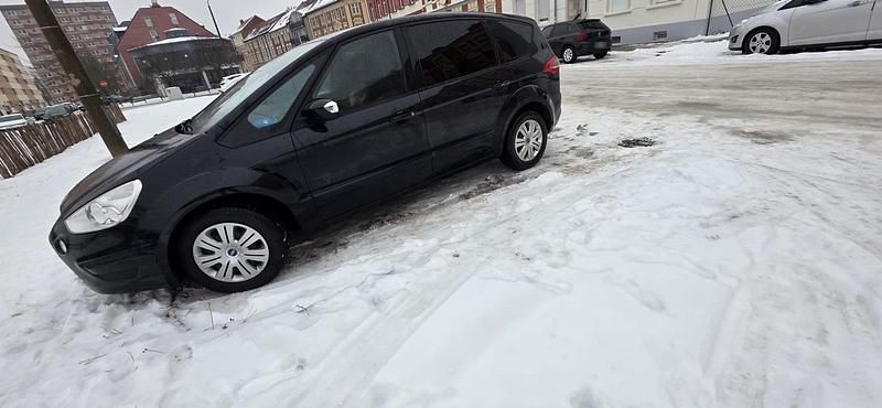 Gebraucht Ford S-MAX S 140 PS (102 kW) 2012 Schwarz Van / Kleinbus