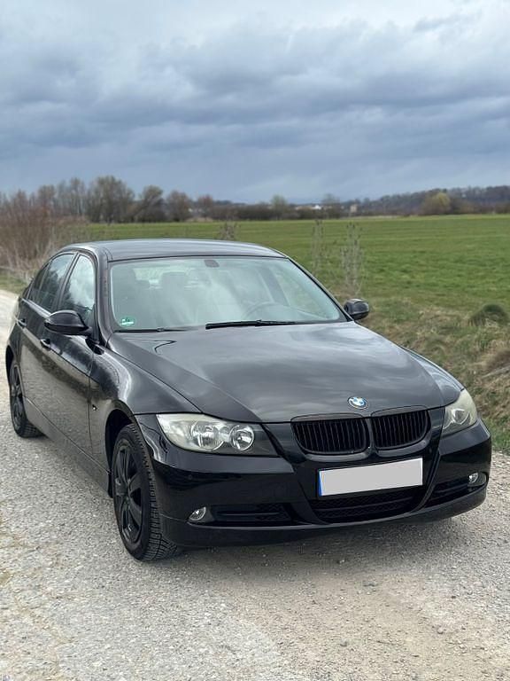 Gebraucht BMW 320 150 PS (110 kW) 2005 Schwarz Limousine