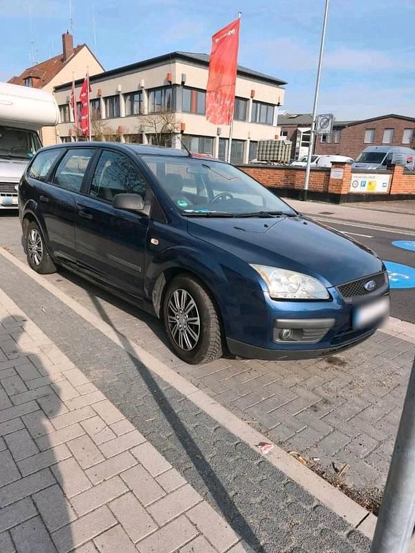 Używany Ford Focus 101 KM (74 kW) 2006 Niebieski Kombi