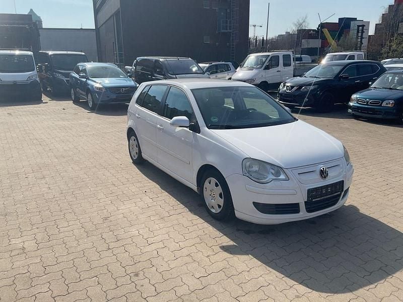 Używany VW Polo 80 KM (58 kW) 2008 Biały Hatchback