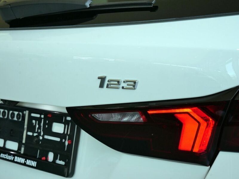 Neu BMW 123 Performance 218 PS (160 kW) 2025 Weiß Kleinwagen