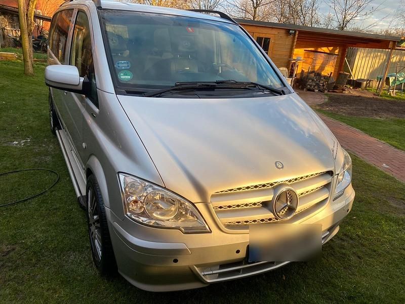 Silber Gebraucht 2011 Mercedes Vito Van | 20.000 € - Bild 1/4