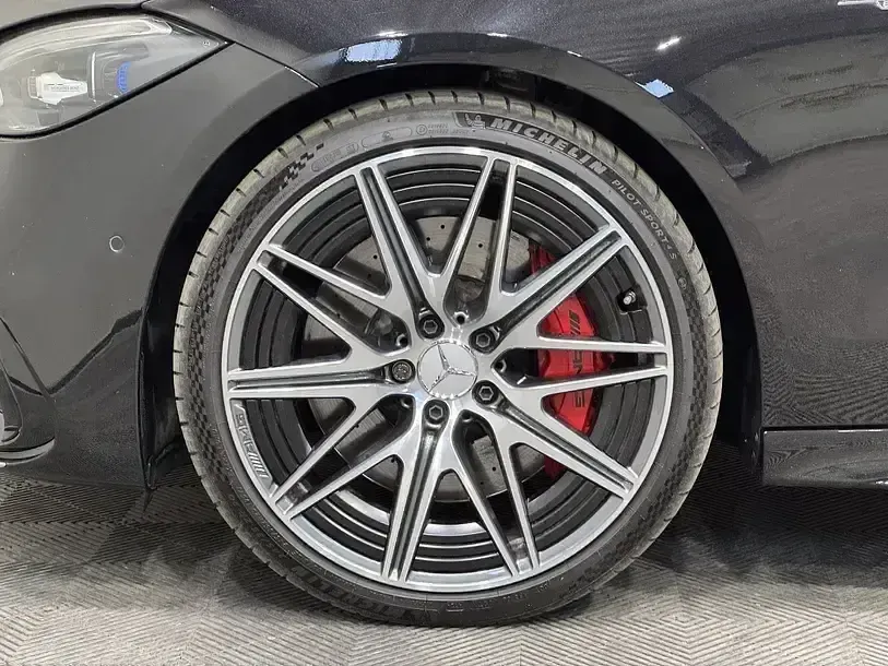 Gebraucht Mercedes C43 AMG Premium 421 PS (309 kW) 2025 Schwarz, Limousine