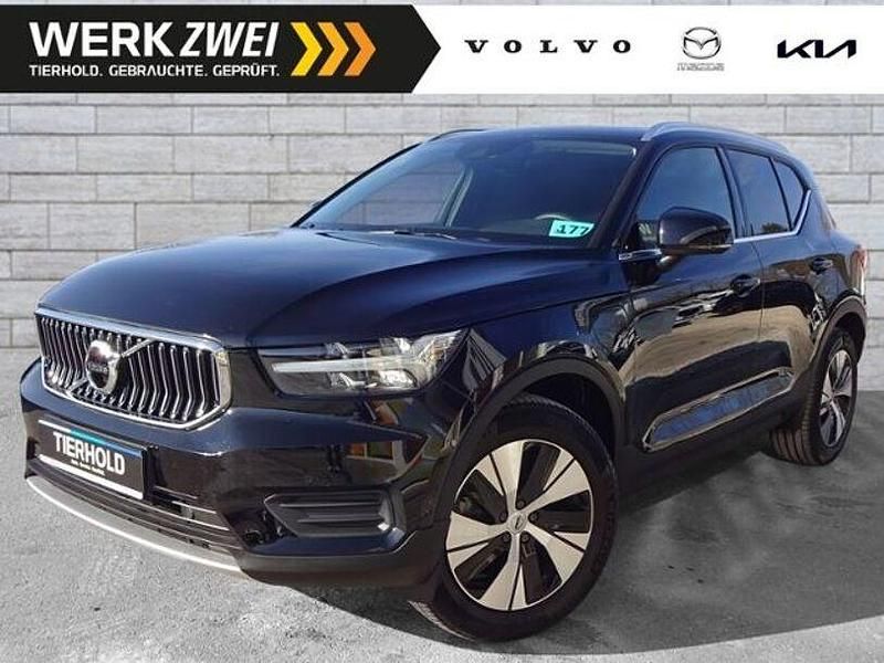 Black solid (stone) / solid Gebraucht 2022 Volvo XC40 Inscription SUV | 34.900 € (Teuer) - Bild 1/4