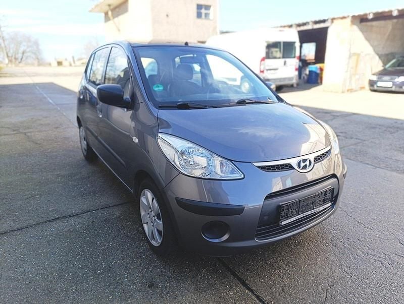 Gebraucht Hyundai i10 Edition+ 67 PS (49 kW) 2010 Grau Kleinwagen