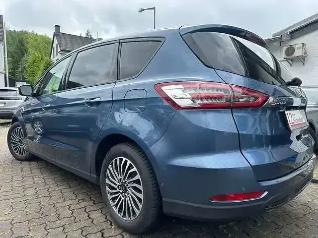 Używany Ford S-MAX Trend 150 KM (110 kW) 2021 Niebieski Minivan