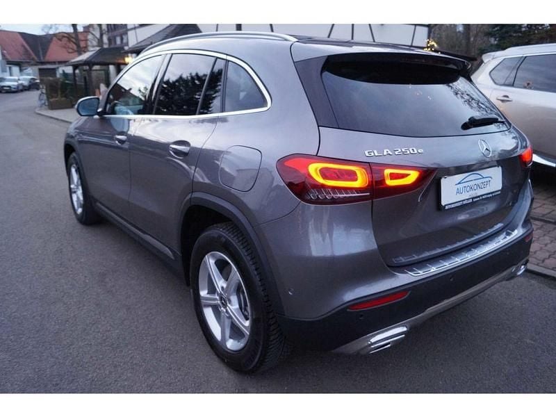 Gebraucht Mercedes GLA250 218 PS (160 kW) 2020 Anthrazit (metallic) SUV