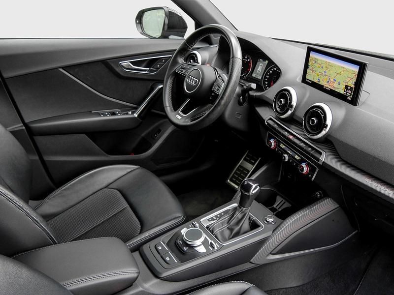 Gebraucht Audi Q2 S-Line 190 PS (139 kW) 2022 Schwarz SUV