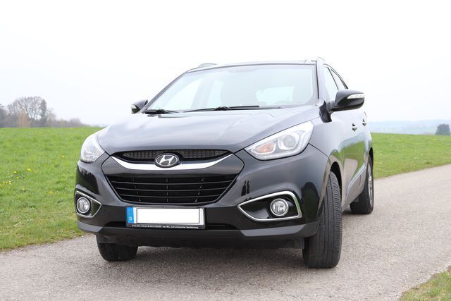 Gebraucht Hyundai Tucson 135 PS (99 kW) 2014 Schwarz metallic SUV