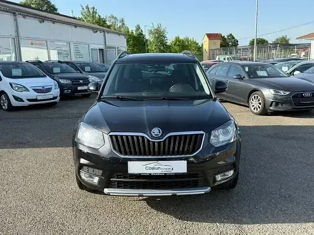 Gebraucht Skoda Yeti Elegance 140 PS (102 kW) 2015 Schwarz SUV
