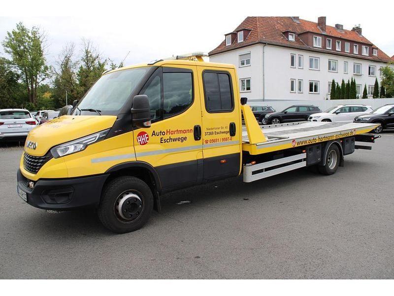 Gelb (metallic) Gebraucht 2021 Iveco Daily Van | 87.940 € - Bild 1/4