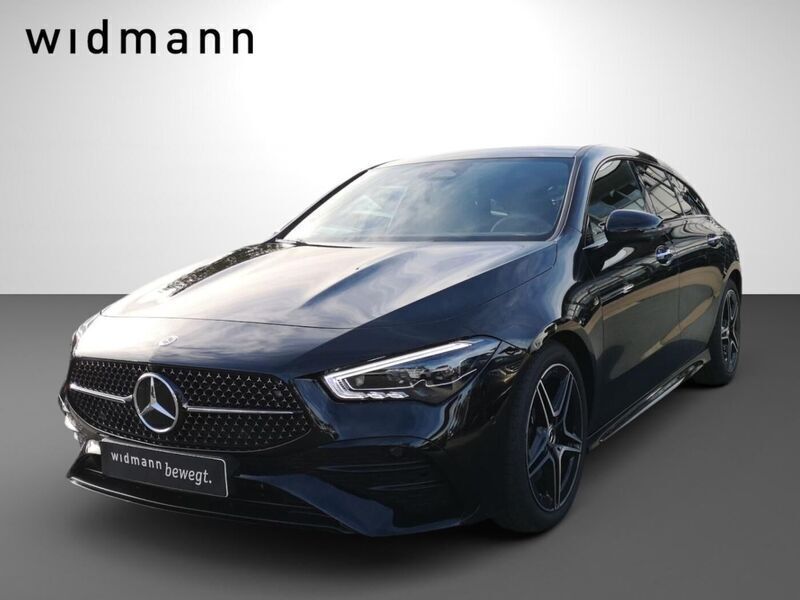Metalliclack kosmosschwarz Gebraucht 2024 Mercedes CLA200 Shooting Brake Night Kombi | 37.980 € (Etwas zu teuer) - Bild 1/4