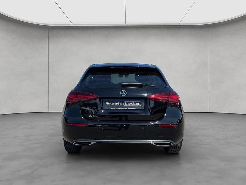 Gebraucht Mercedes A180 Advanced 136 PS (100 kW) 2025 Schwarz Limousine