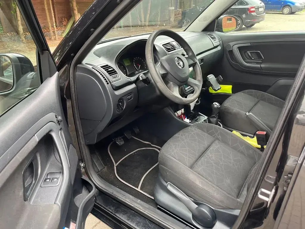Gebraucht Skoda Fabia Ambition 86 PS (63 kW) 2013 Schwarz Limousine