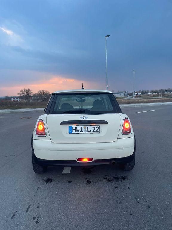 Second-hand Mini ONE 75 CP (55 kW) 2010 Bej Hatchback