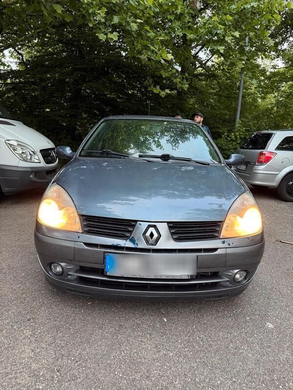 Silber Gebraucht 2005 Renault Clio II Kleinwagen | 1.150 € - Bild 1/4