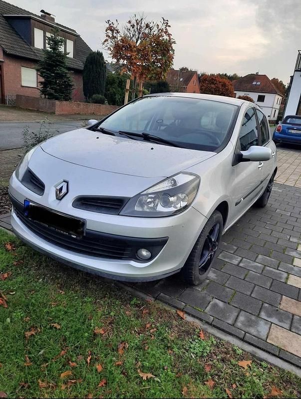 Gebraucht Renault Clio III 75 PS (55 kW) 2006 Grau Kleinwagen